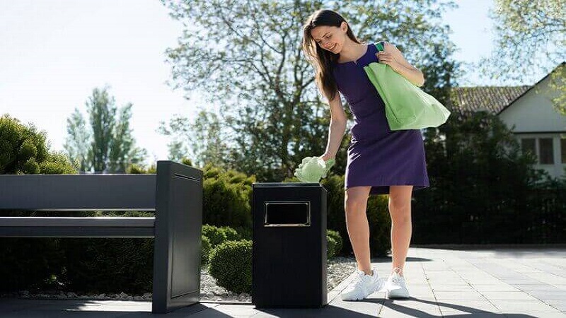 Seasonal Tips: Using 13-Gallon Garbage Bags for Spring Cleaning